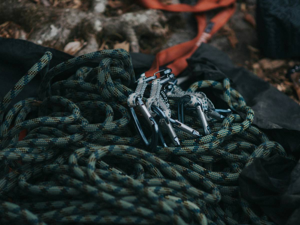 Climber wearing Heat-Resistant Gloves on sun-baked desert rock