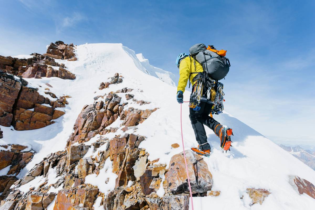 Why Climbers Are Switching to Anti-Vibration Technology in Their Gloves
