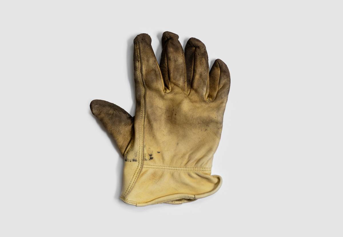 Why Cut-Resistant Materials Are the Secret Weapon Every Climber Needs in Their Gloves