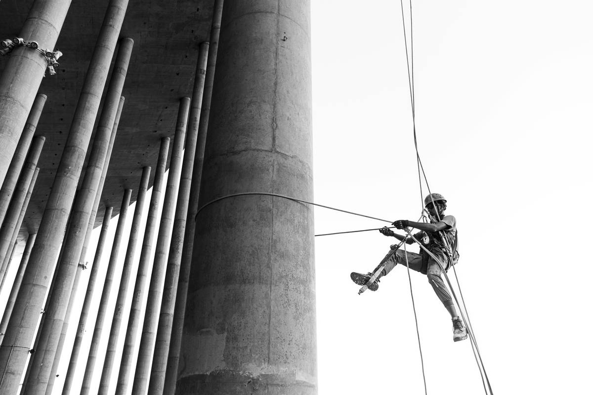 Why Your Climbing Gloves Aren’t Enough: Fall Protection Guidelines Every Adventurer Must Know